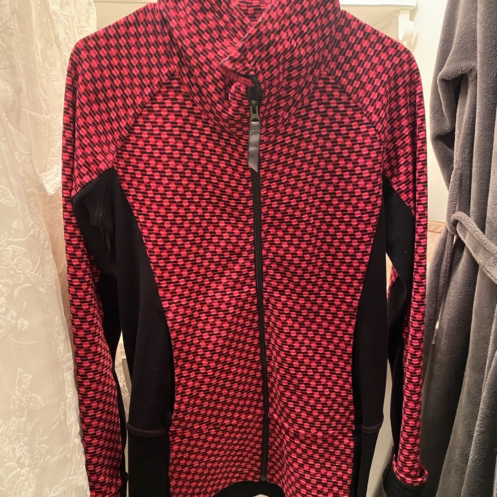 SOLD!!!! Lululemon zip up